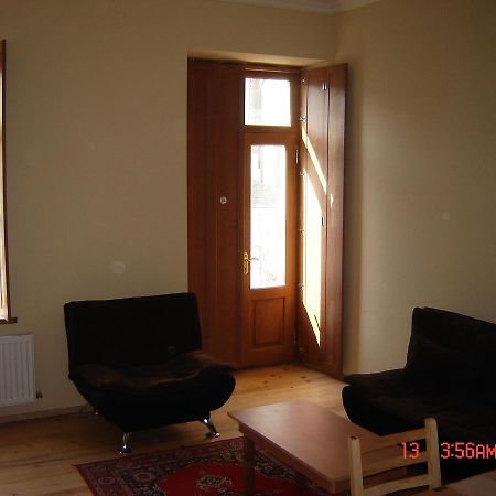 Old Metekhi Apartment Tbilisi Exterior photo